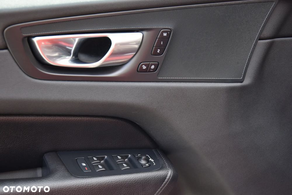 Volvo XC 60 B4 D Geartronic Inscription - 17