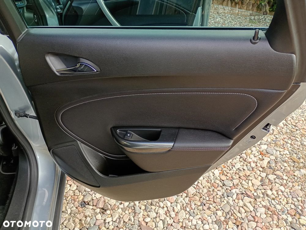 Opel Astra - 18