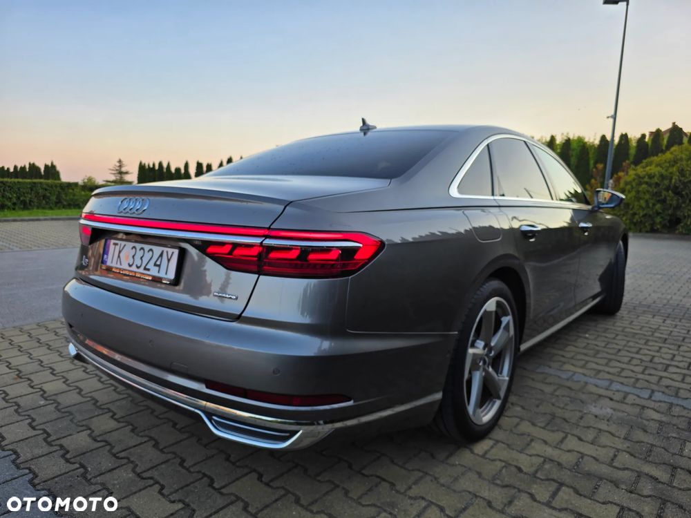 Audi A8 - 5