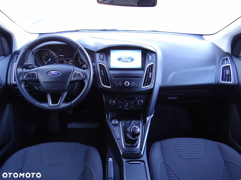 Ford Focus 1.0 EcoBoost Titanium ASS - 10