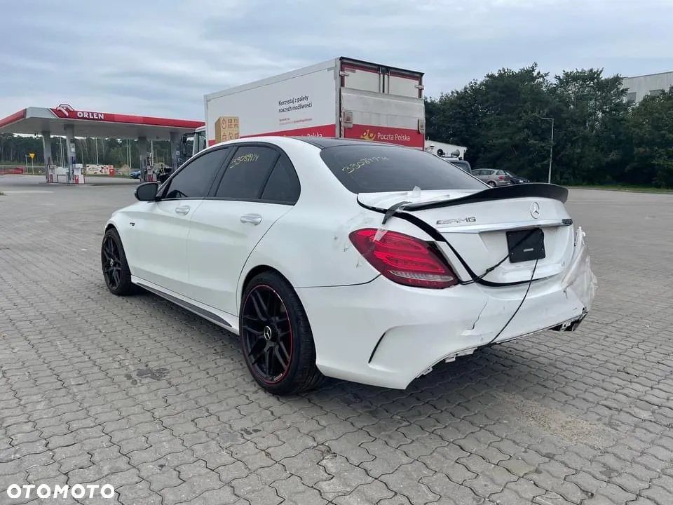 Mercedes-Benz Klasa C 450 AMG 4-Matic 7G-TRONIC - 22