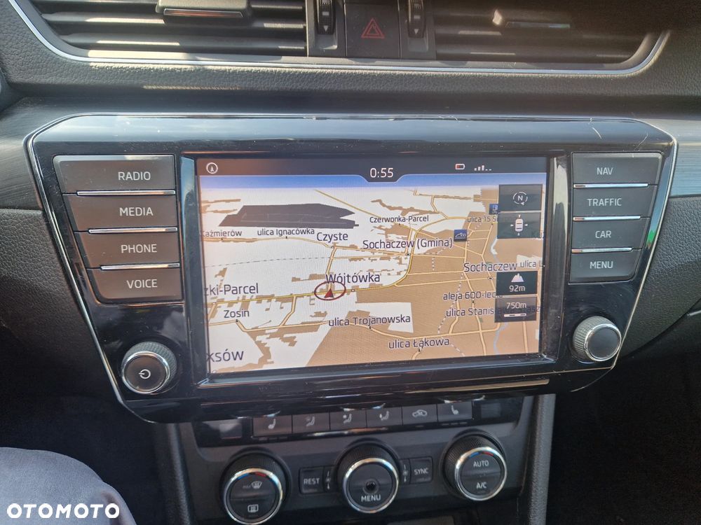 Skoda Superb 2.0 TDI DSG Style - 8