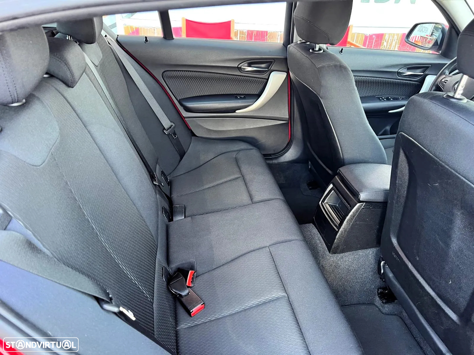 BMW 116 d EfficientDynamics - 8