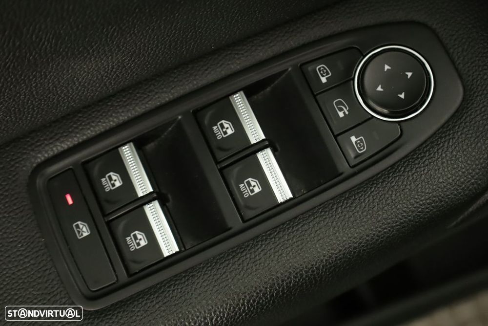 Renault Captur 1.0 TCe Techno Bi-Fuel - 22