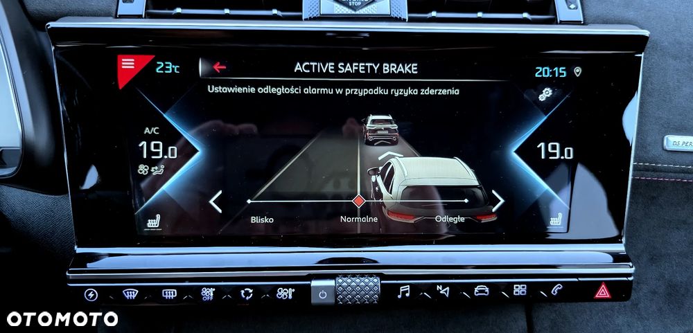 DS Automobiles DS 7 Crossback 1.6 E-Tense Performance Line + - 32