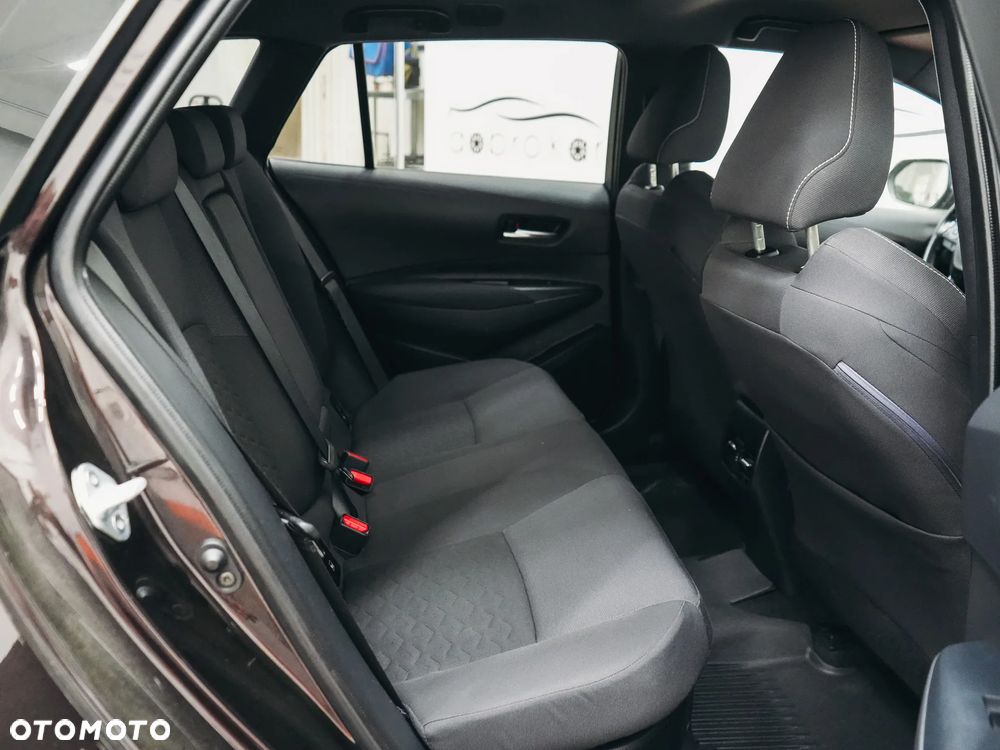Toyota Corolla 1.8 Comfort - 31
