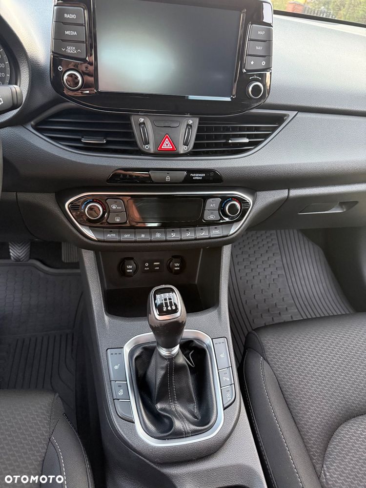 Hyundai i30 1.4 T-GDI Passion Plus - 8