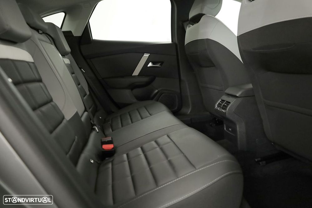 Citroën C4 1.2 Hybrid Max e-DSC6 - 23