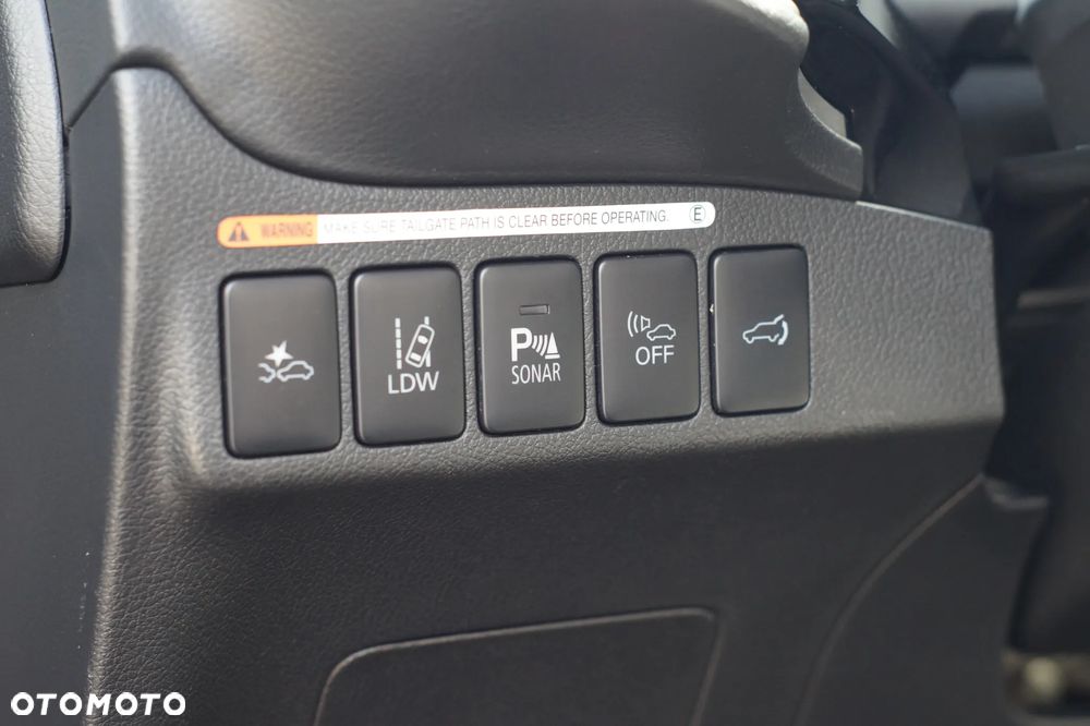 Mitsubishi Outlander Instyle NAVI + - 14