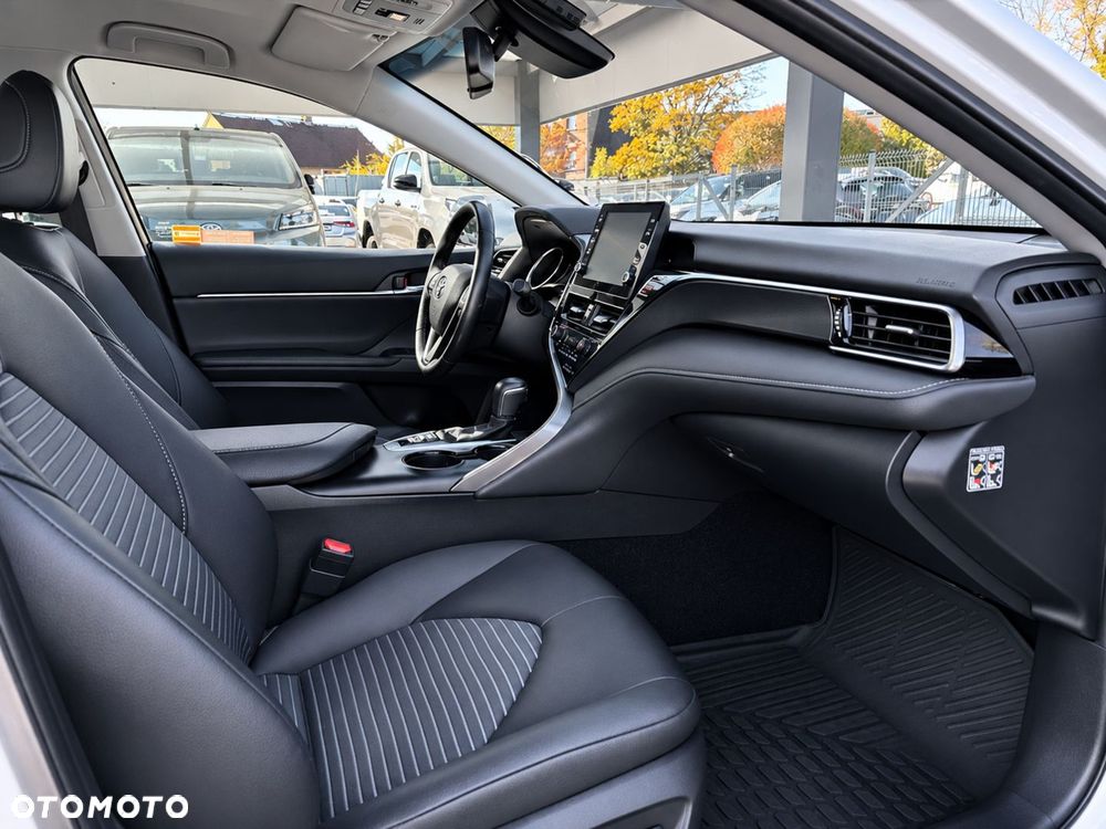 Toyota Camry 2.5 Hybrid Prestige CVT - 9