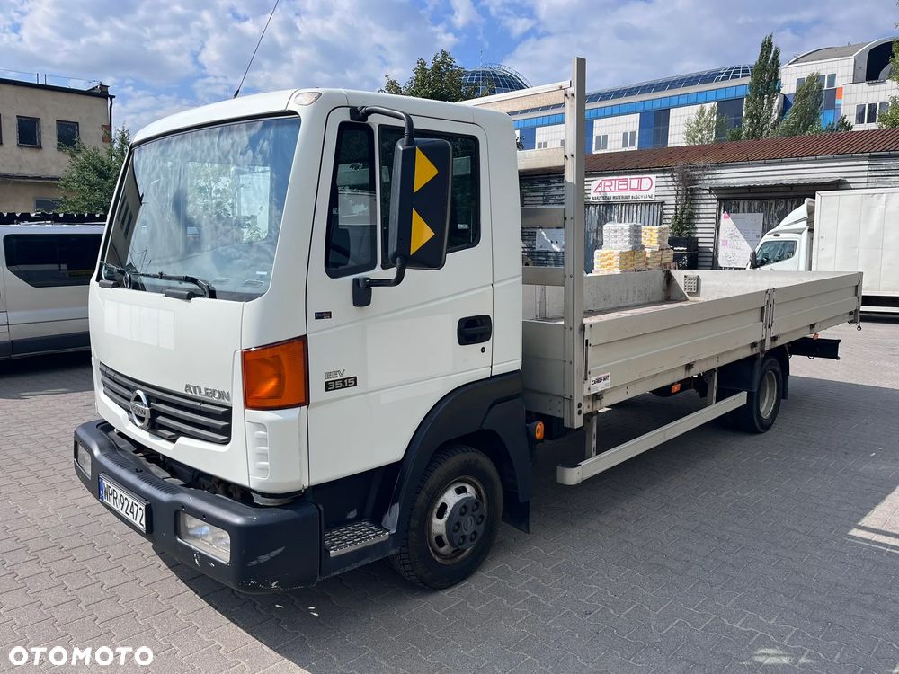Nissan Atleon - 1