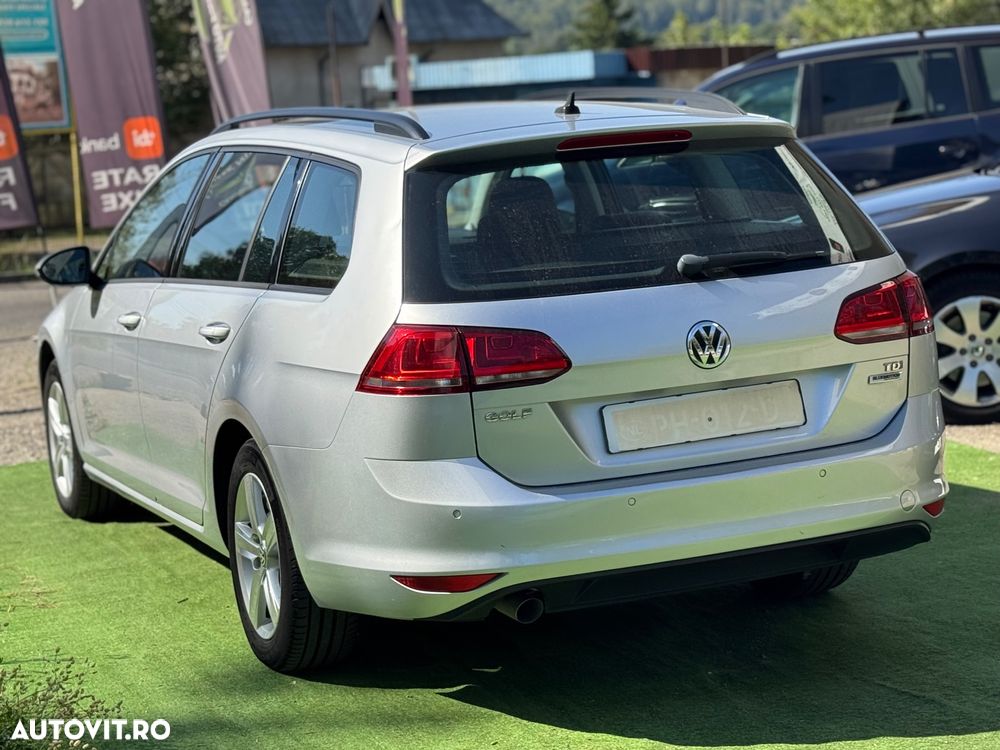Volkswagen Golf - 12