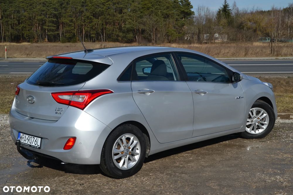 Hyundai i30 i30cw 1.6 Trend - 14