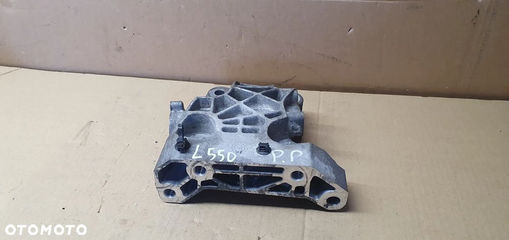 Łapa mocowanie silnika Land Rover Discovery Sport L550 2.0 D GJ32-6030-AA - 6