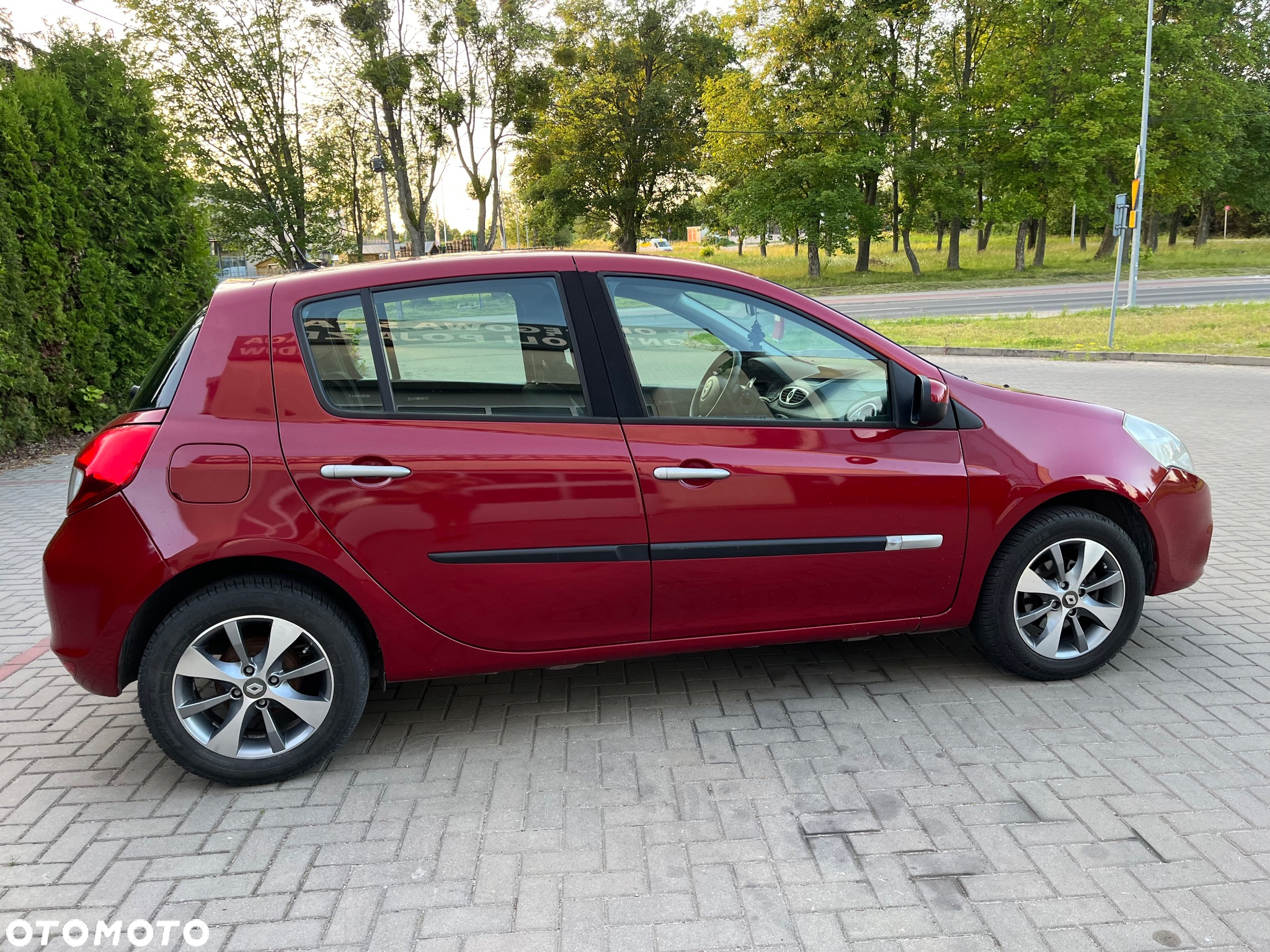 Renault Clio 1.2 16V Authentique - 14