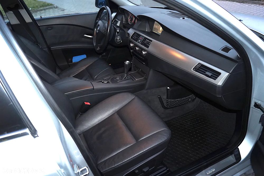 BMW Seria 5 525i - 19