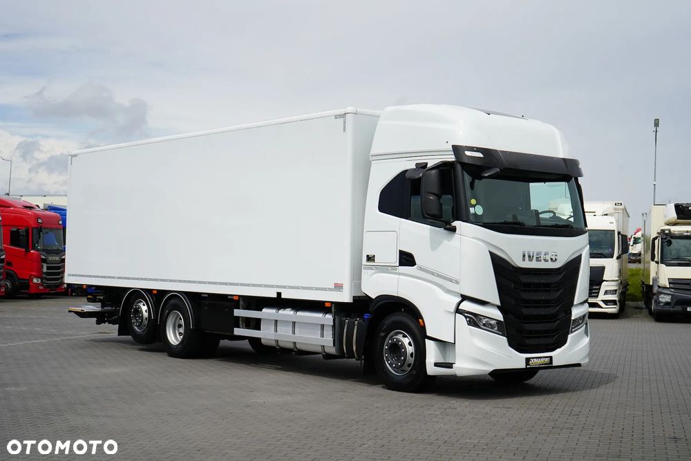 Iveco / S-WAY / 420 / E 6 / KONTENER + WINDA / 22 PALETY / RETARDER / OŚ SKRĘTNA / ROLETA - 2