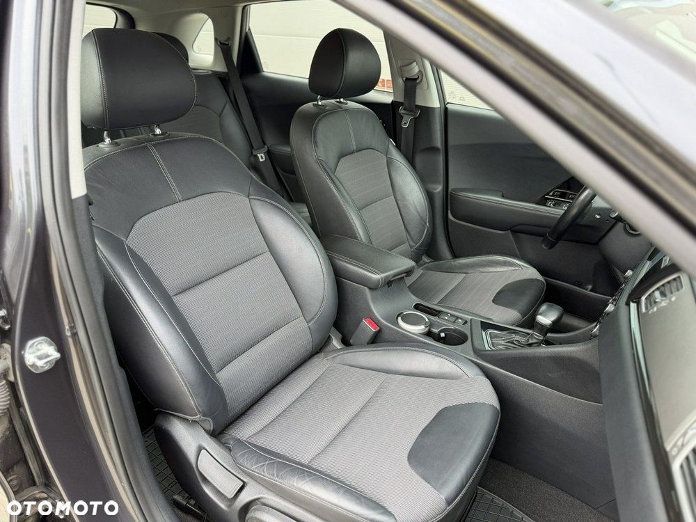 Kia Niro 1.6 GDI Hybrid L - 11