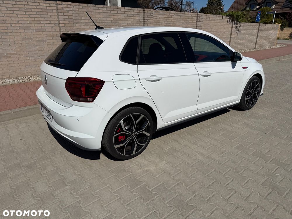 Volkswagen Polo 2.0 TSI DSG GTI - 3
