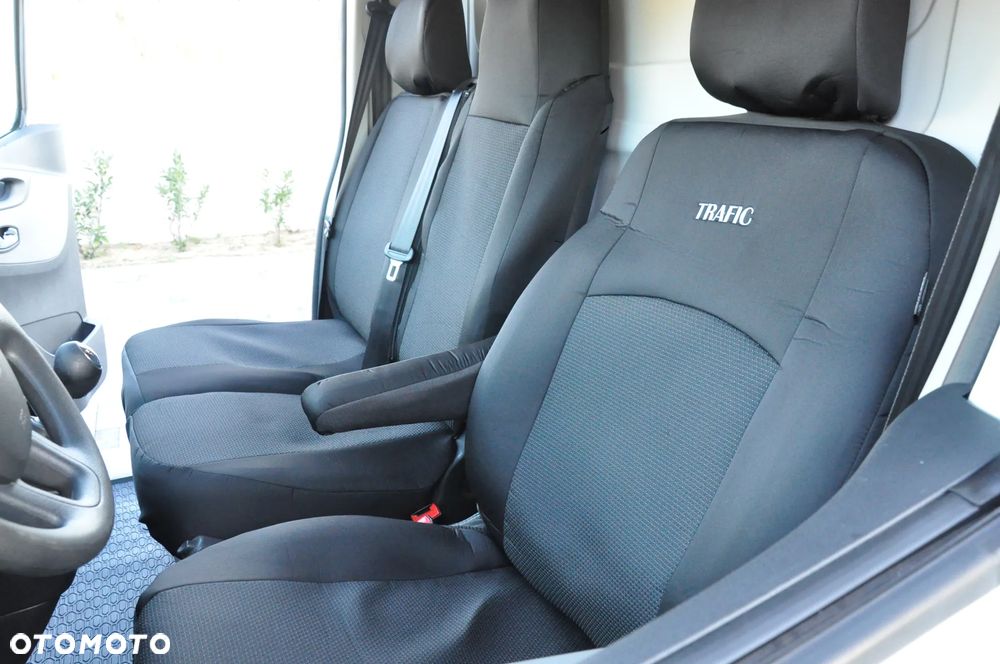 Renault TRAFFIC - 23