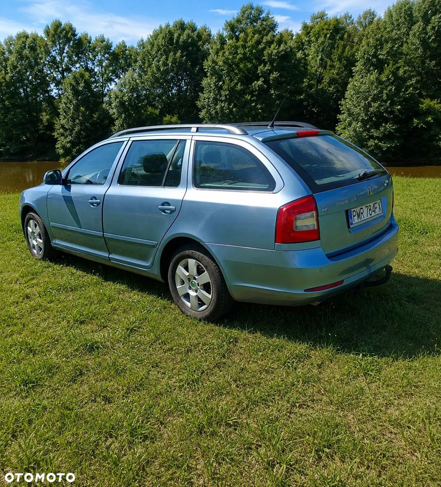 Skoda Octavia 1.6 IMPULS EDITION - 6