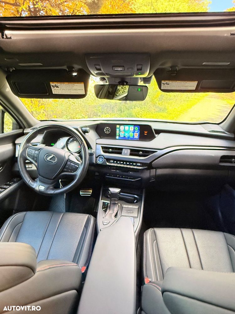 Lexus UX 250h (E-FOUR) F SPORT - 12
