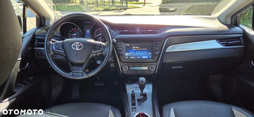 Toyota Avensis 1.8 Premium MS - 14