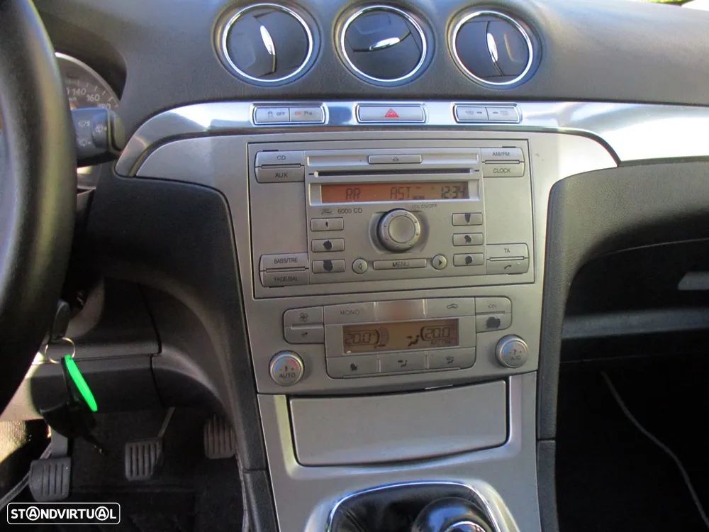 Ford S-Max 1.8 TDCi Trend 7L - 16