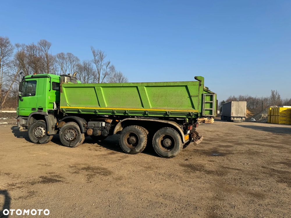 Mercedes-Benz 3244 B 8X4 - 3