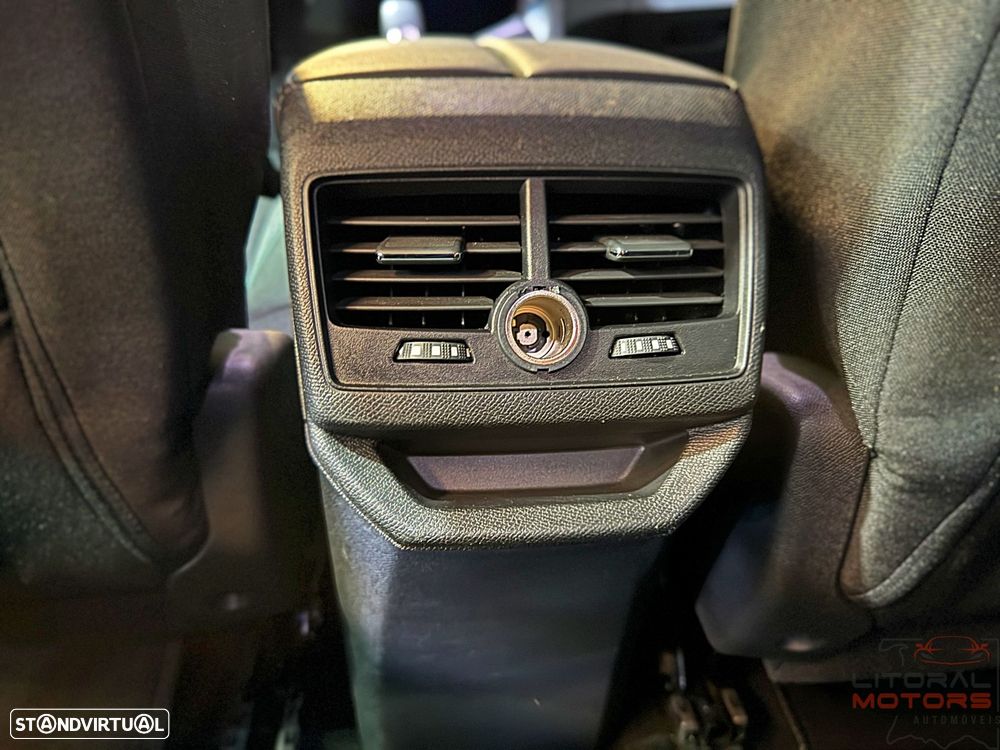 Peugeot 3008 1.2 PureTech Allure EAT8 - 37