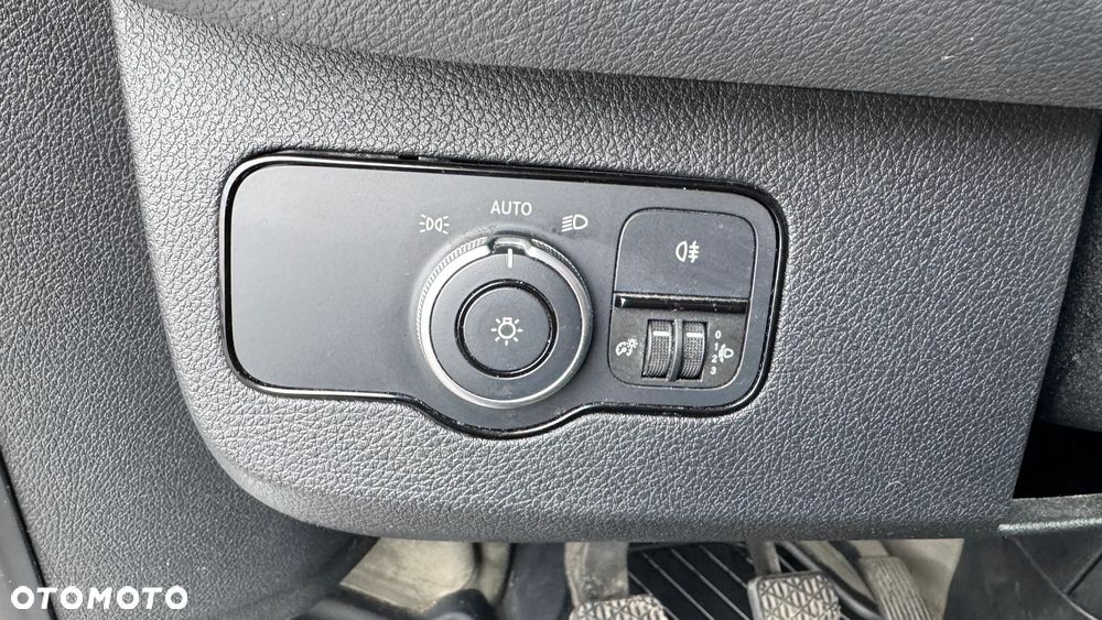 Mercedes-Benz Sprinter - 17