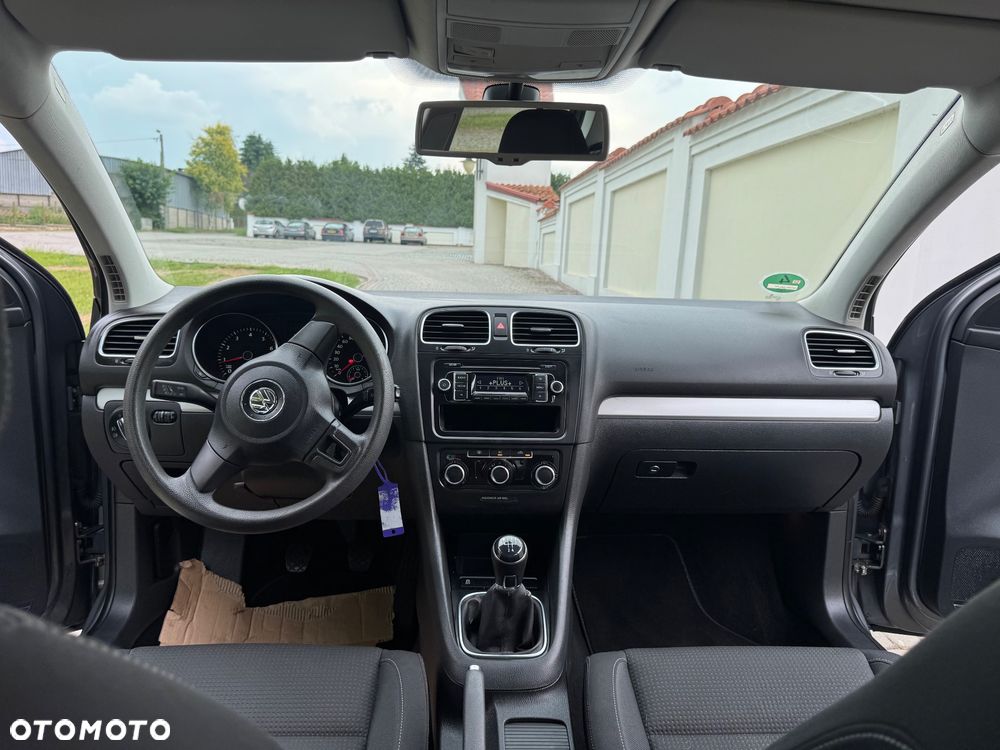 Volkswagen Golf - 35