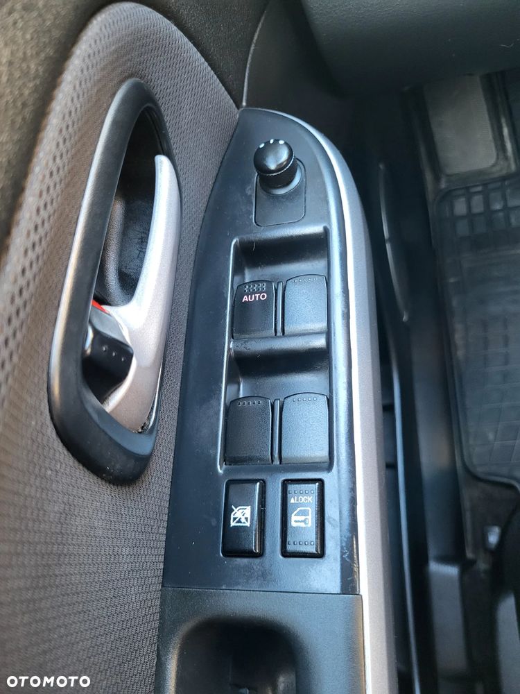Suzuki Grand Vitara 2.4 Premium - 23