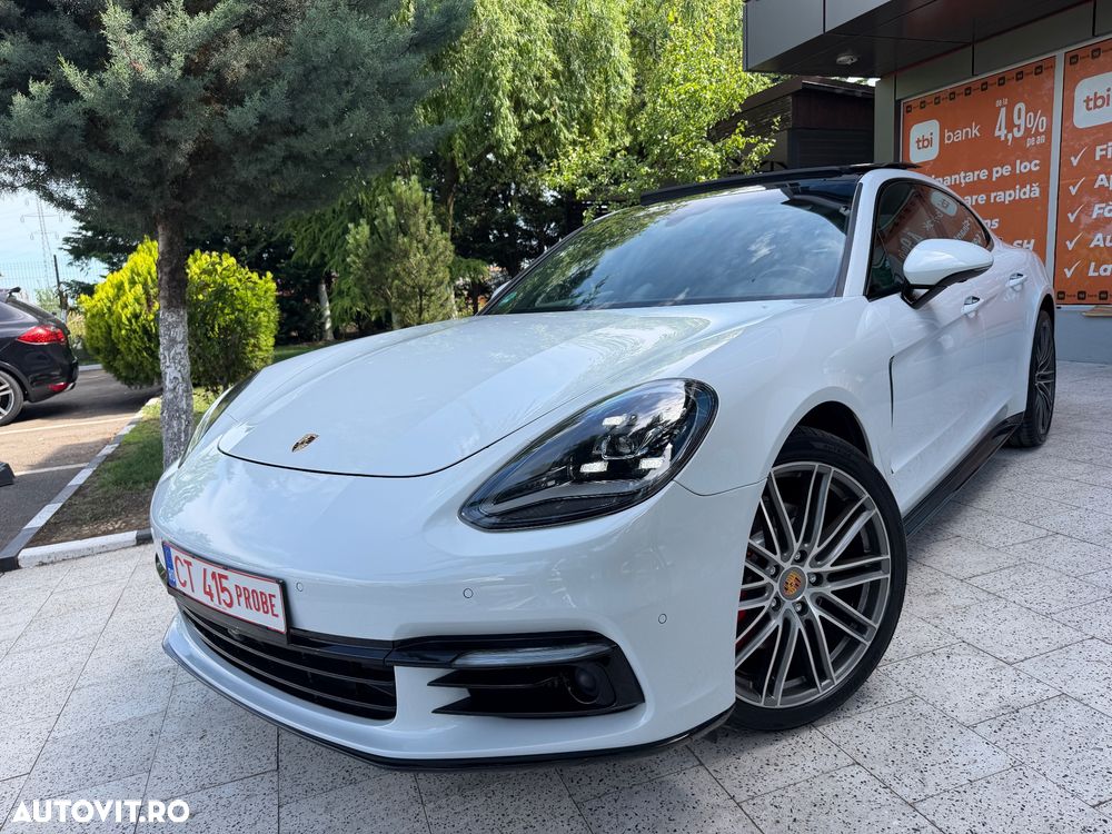 Porsche Panamera 4S Executive - 25