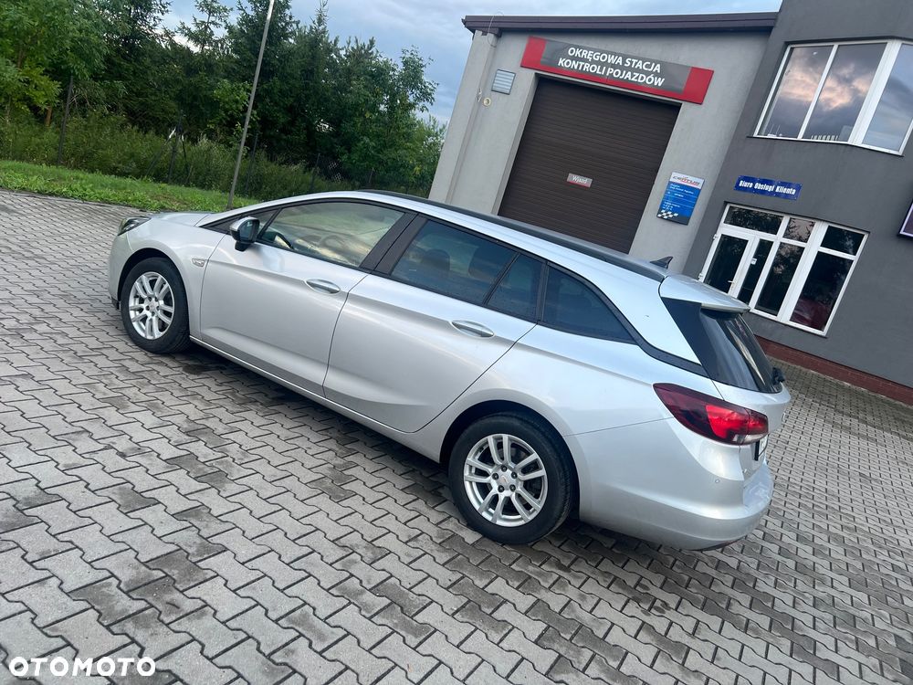 Opel Astra - 11