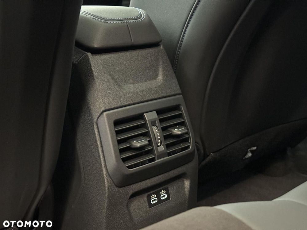 BMW Seria 1 - 26