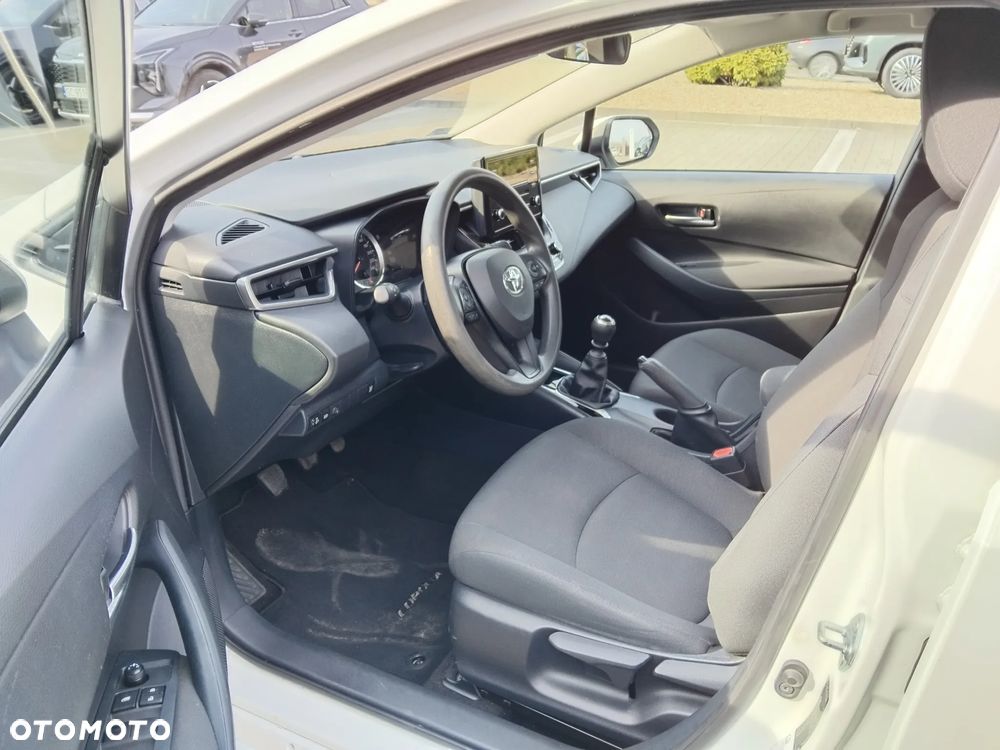 Toyota Corolla 1.6 Active - 18