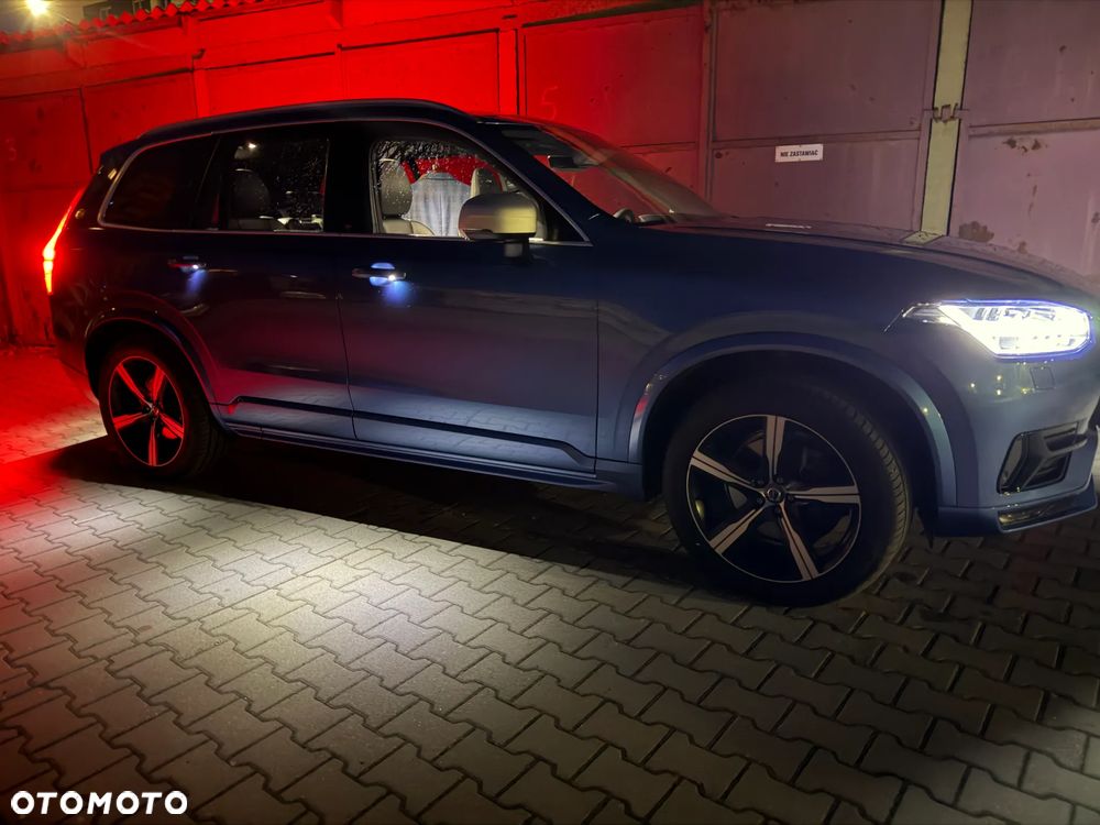 Volvo XC 90 D5 AWD R-Design 7os - 2