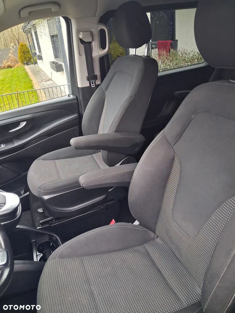 Mercedes-Benz Klasa V 250 d Extralang 9G-TRONIC Avantgarde Edition 2020 - 27