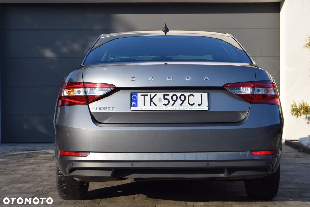 Skoda Superb 1.5 TSI Sportline DSG - 6