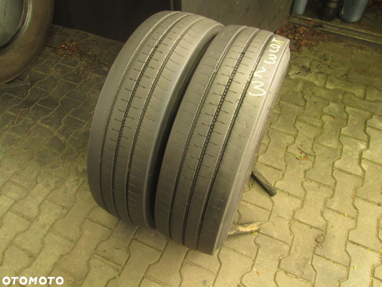 Opony 215/75R 17.5 Bridgestone R-STEER 002. Opony ciężarowe - 4