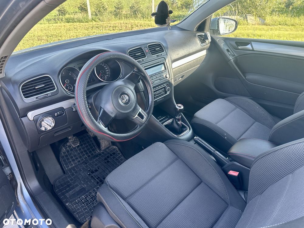 Volkswagen Golf - 4
