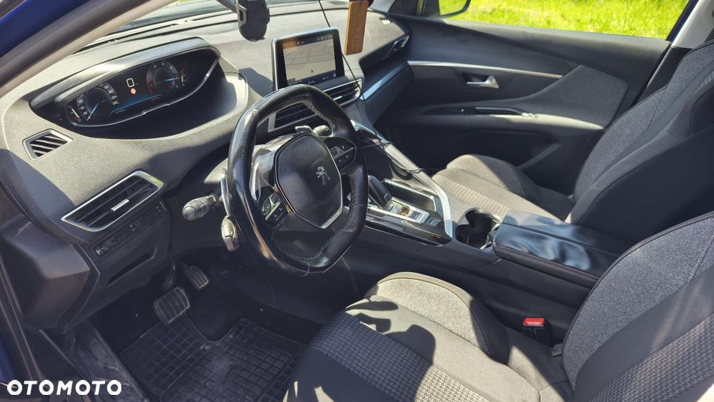 Peugeot 3008 1.6 BlueHDi Active S&S EAT6 - 8