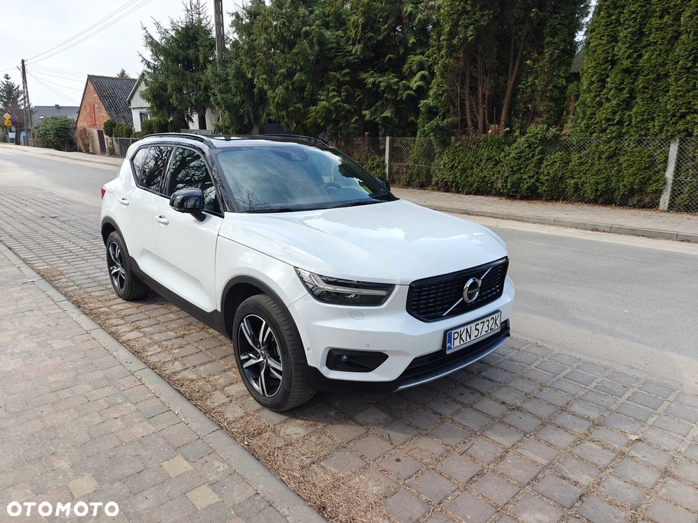 Volvo XC 40 D4 AWD Geartronic R-Design - 4