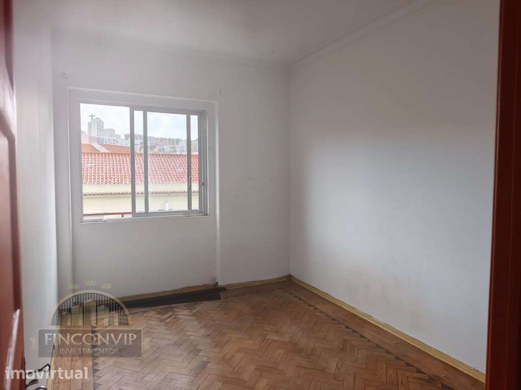 Apartamento T2 em Almada, Totalmente remodelado - Grande imagem: 4/16