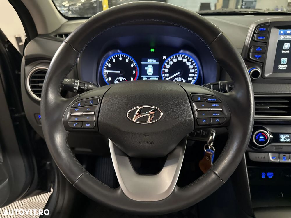Hyundai KONA - 17
