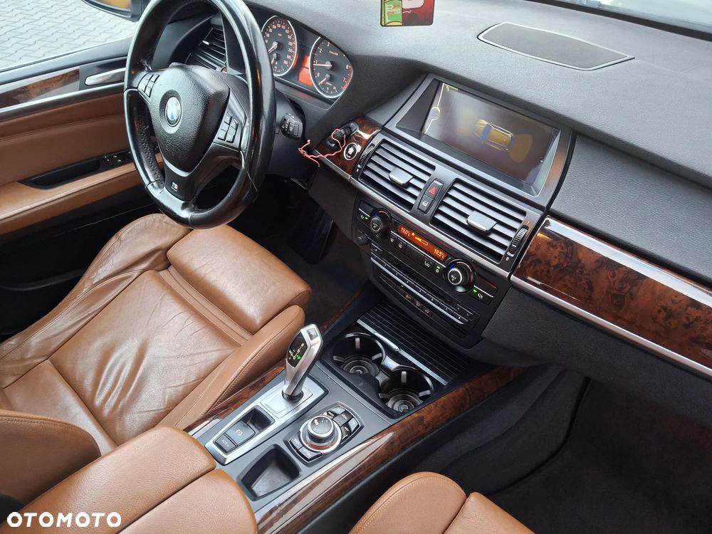 BMW X5 xDrive30i - 28