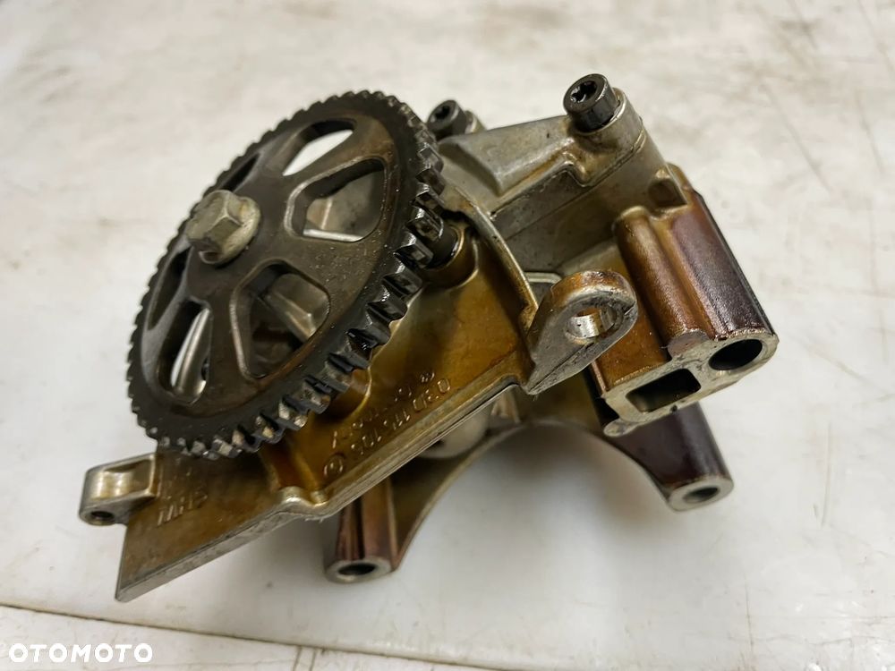 POMPA OLEJU VW POLO 9N 1.2 12V 03D115105G - 3