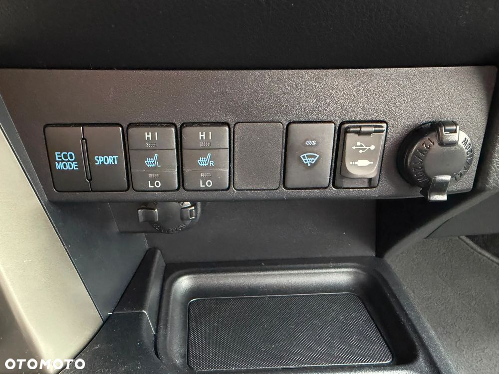Toyota RAV4 2.0 Prestige MS - 24