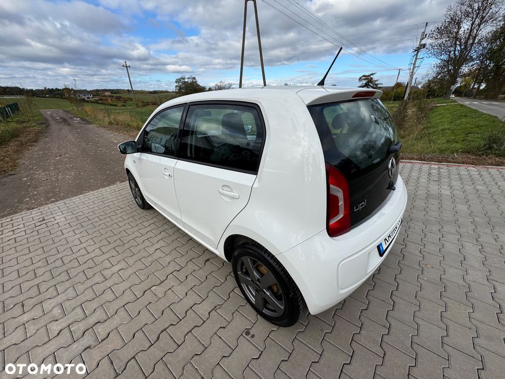 Volkswagen up! 1.0 high EU6 - 21